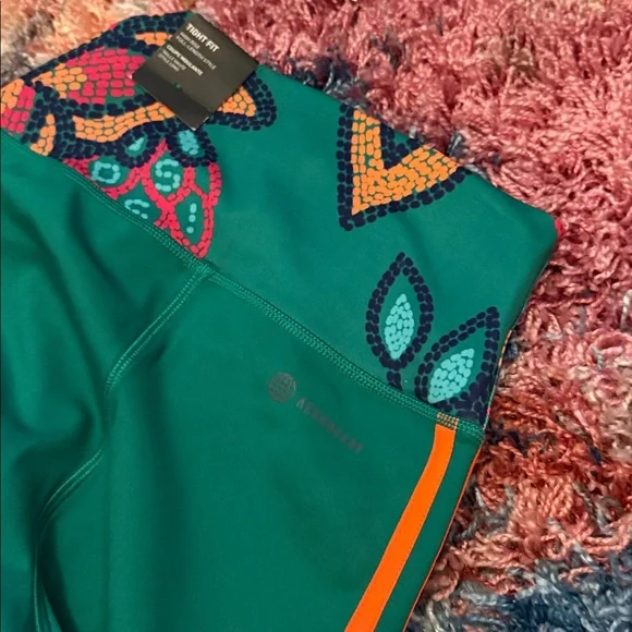 🦜🌹🦜 • 🫦 Farm Rio x Adidas x Color Yo’ World… Vibes